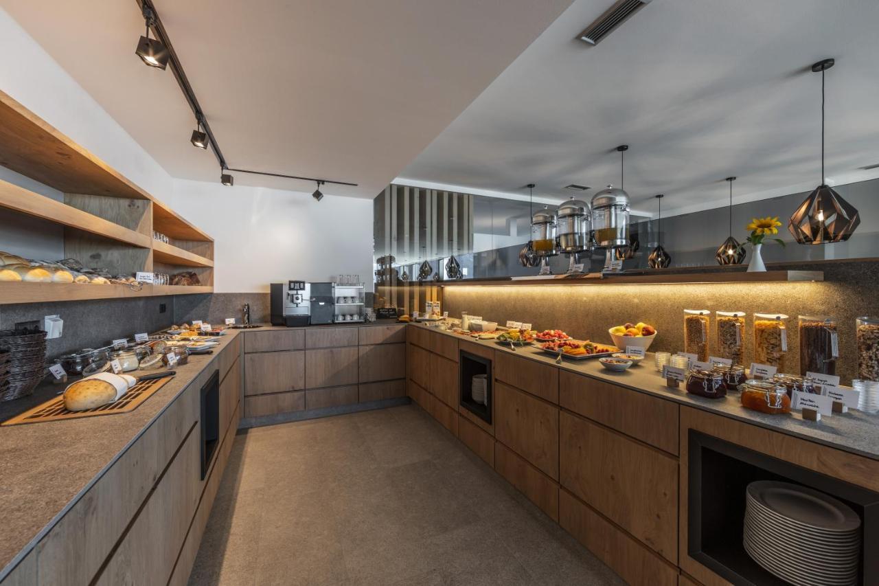 Maraias - Luxury Suites & Apartments Burgusio Dış mekan fotoğraf